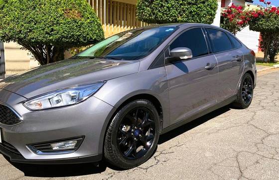FORD FOCUS 2.0 SE 16V FLEX 4P POWERSHIFT FORD FOCUS 2.0 SE 16V FLEX 4P POWERSHIFT